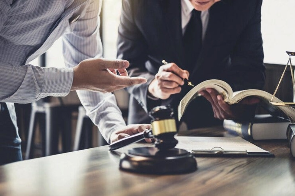 Arbitration, Commission and Contract Support